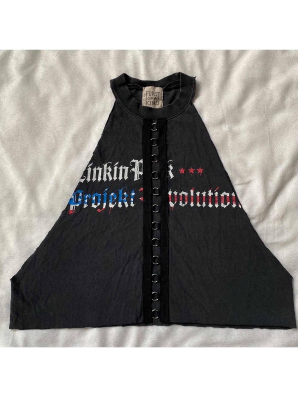 Vintage Furst of a Kind Projekt revolution tour Graphic Halter Top Ring Detail - Picture 2 of 9